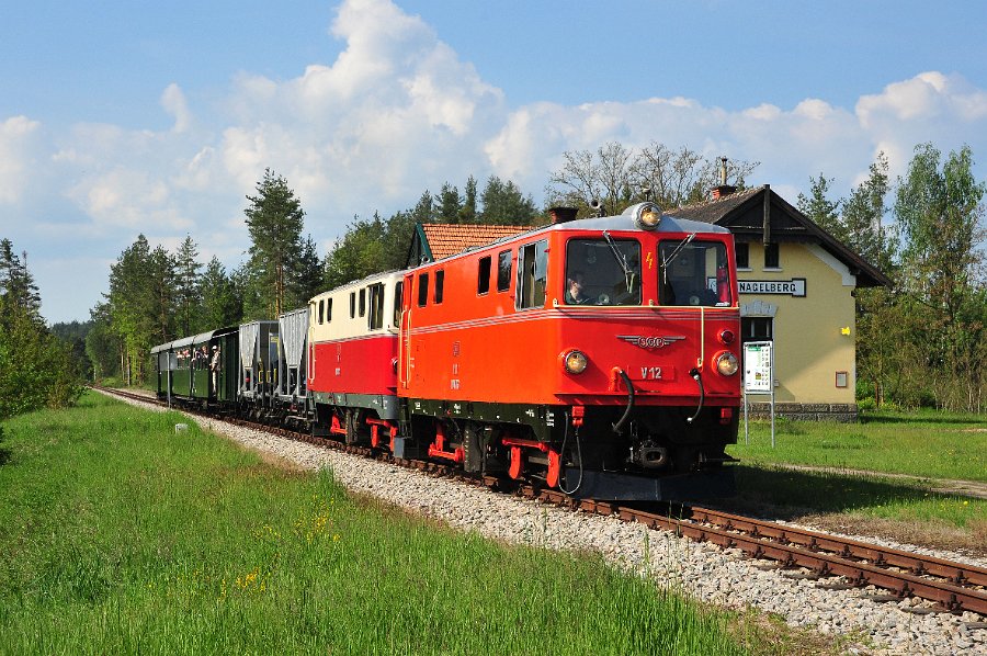 NÖVOG V5 und V12 Doppeltraktion 13